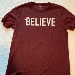 Mens L Old Navy holiday t-shirt.
